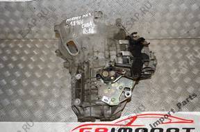 FORD MONDEO MK3 1.8 16V  КОРОБКА ПЕРЕДАЧ 4S7 год,-7002-BA