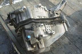 КОРОБКА ПЕРЕДАЧ комплект VOLVO S70 2,4 1998r