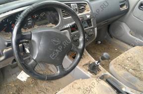 Nissan Primera 1,8 1999 год. СЕДАН