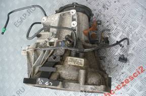 AHC2 FORD FIESTA MK7 КОРОБКА ПЕРЕДАЧW 8A6 год,-7002-JA