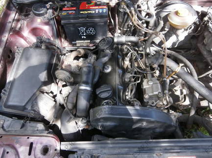 Двигатель (ДВС) б/у Audi 80 B3