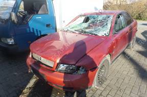 AUDI A4 B5 1.6 8V двигатель GOY