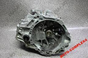 AURIS II 1.6 VVT-I КОРОБКА ПЕРЕДАЧW-6 33111-02050