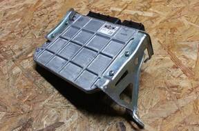 AVENSIS T27 БЛОК УПРАВЛЕНИЯ MB275600-0700 89661-05M30