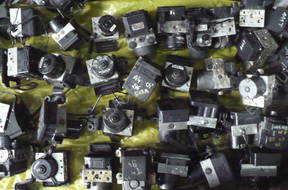 БЛОК АБС   AUDI A4 B7 EXEO 8E0614517BG 8E0910517H