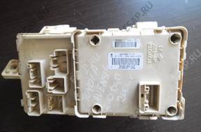 БЛОК BEZPIECZNIKOW TOYOTA AVENSIS D4D 2.0  2004 год