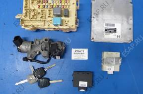 БЛОК УПРАВЛЕНИЯ 89661-05860 КОМПЛЕКТ Toyota Avensis II 1,8b