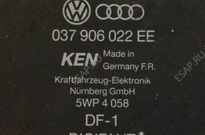 БЛОК УПРАВЛЕНИЯ   AUDI 80 B4 2.0 037906022 EE