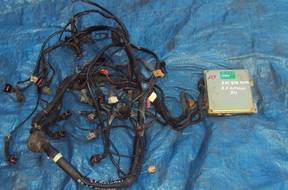 БЛОК УПРАВЛЕНИЯ Audi 80 b4 2.8   8A0906266A