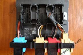 БЛОК УПРАВЛЕНИЯ БОРТОВОЙ СЕТЬЮ 5K0937084H VW Golf