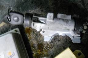 БЛОК УПРАВЛЕНИЯ   ДВИГАТЕЛЕМ AUDI VW 8D0907557S ZEST