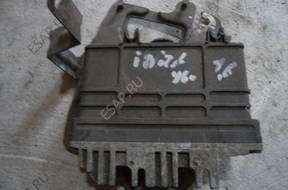 БЛОК УПРАВЛЕНИЯ  ДВИГАТЕЛЕМ  VW GOLF III 032906026F