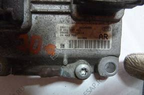 БЛОК УПРАВЛЕНИЯ  ДВИГАТЕЛЯ  OPEL  0261207421  AR