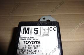 БЛОК УПРАВЛЕНИЯ   Odbiornik Toyota RAV4 89740-42050