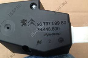 БЛОК УПРАВЛЕНИЯ Peugeot 308 T9 1,6eHDi 2013 год 9804127280