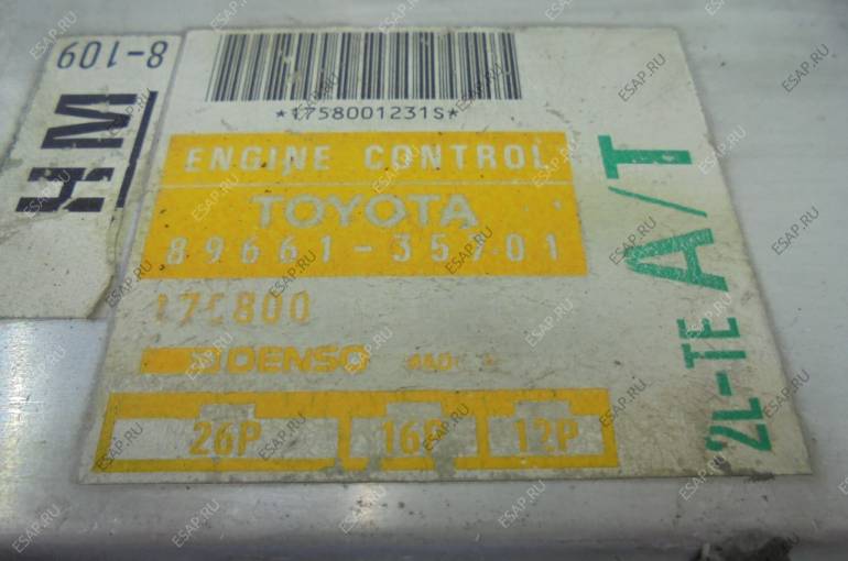 Блок управления TOYOTA HILUX 2.4 2L-TE TD 89661-35701