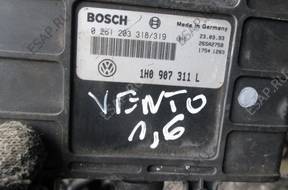 БЛОК УПРАВЛЕНИЯ VW GOLF III   0261203318/319