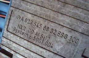 БЛОК УПРАВЛЕНИЯ WENTYLATORW MERCEDES E-KLASA W210