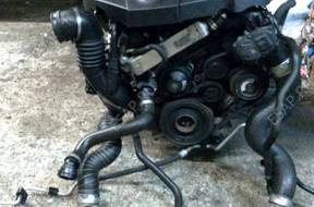 BMW E90 E92 E91  комплектный двигатель 2.0d  ,
