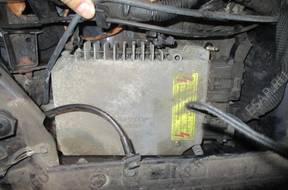 CHRYSLER NEON БЛОК УПРАВЛЕНИЯ ДВИГАТЕЛЕМ 2.0 16V  04745004