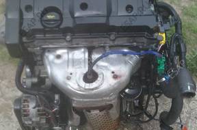 CITROEN PEUGEOT двигатель 1,6 бензиновый