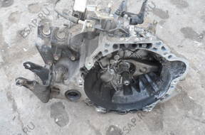 COROLLA E12 1.6 VVTI КОРОБКА ПЕРЕДАЧ BIEGÓW