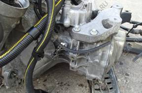 CORSA C 1.2 16V КОРОБКА ПЕРЕДАЧW F13 MW429