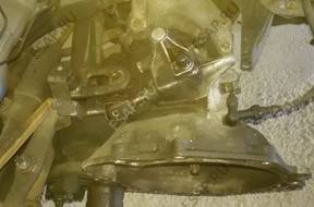 Corsa D КОРОБКА ПЕРЕДАЧ 1.2 Maska drzwi błotnik ćwiartka