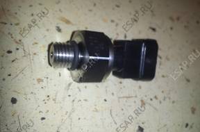 ДАТЧИК ДАВЛЕНИЯ ТОПЛИВА OPEL 2.2  Z22YH  24418424
