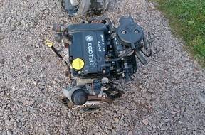 двигатель 1.0  Z10XE OPEL CORSA  C  AGILA