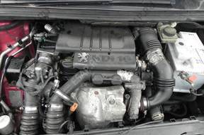 двигатель 1.6 HDI 90KM PEUGEOT 307  2005 год,