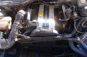 двигатель 2.0 16V X20XEV OPEL OMEGA VECTRA еще на машине