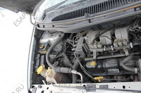 двигатель 3.3 V 6  2000 год CHRYSLER VOYAGER