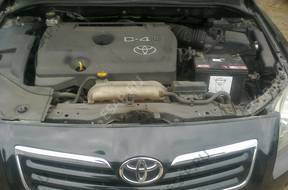 двигатель Avensis T25 2,0 D-4D 1AD FTV  126KM