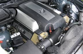 двигатель BMW E39 E38 X5 E53 4.4  B44 8S2 TU M62