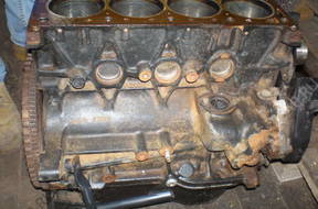 двигатель D ДВИГАТЕЛЯ RENAULT LAGUNA 1,8-8V