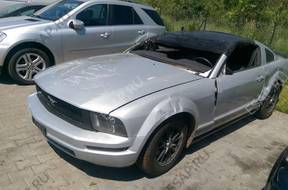 двигатель  FORD MUSTANG 2006 год  4.0