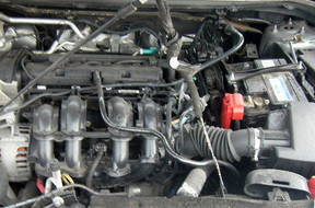 двигатель комплектный 1.2 бензиновый Ford Fiesta 2011 год.