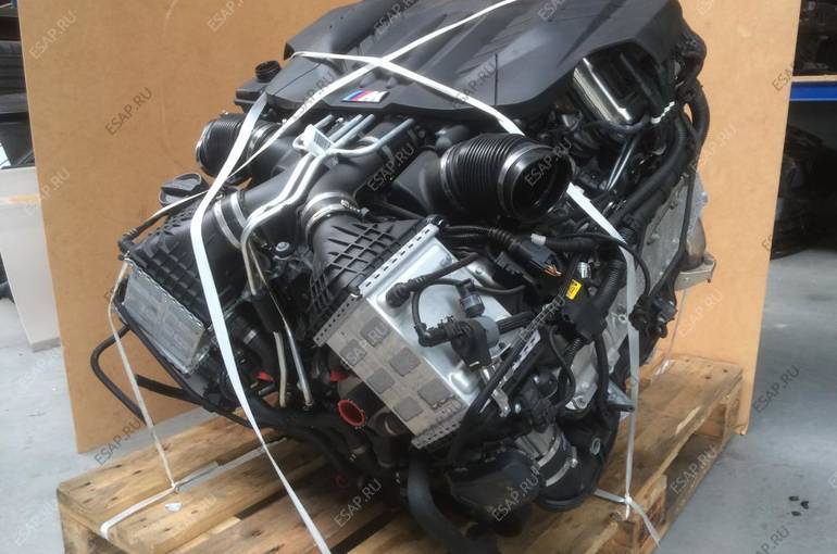 A 000 420 44 00. Двигатель бмв 4. 4 twin turbo. Двигатель s63b44. 63 44 00.