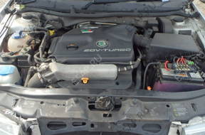 двигатель комплектный с osprztem 1.8t AUQ 180koni