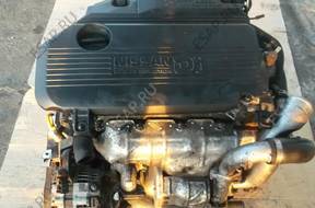 двигатель Nissan Almera Tino 2.2 DI  2001r