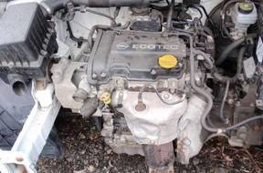 двигатель OPEL CORSA D 2009 год Z10XEP 1,0 комплектный
