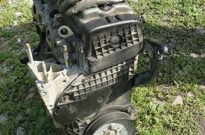 двигатель PEUGEOT 206 1.1i 60KM  HFX