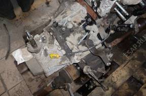 двигатель PEUGEOT 406 2.0 HDI 2001