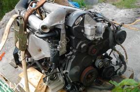 двигатель renault 2,2 td +skrzynia komplet