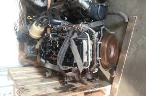 двигатель RENAULT MASTER 3.0 2009 год