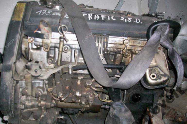 двигатель RENAULT TRAFIC 2,5D 93r + насос + форсунки