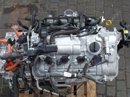двигатель TOYOTA AURIS II PRIUS комплектный