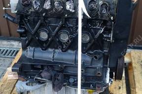 двигатель Vivaro Trafic 1.9 DCI F9K F9Q 2003 год  .