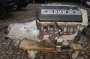 двигатель wraz с osprztem BMW 2l 150KM M52 бензиновый